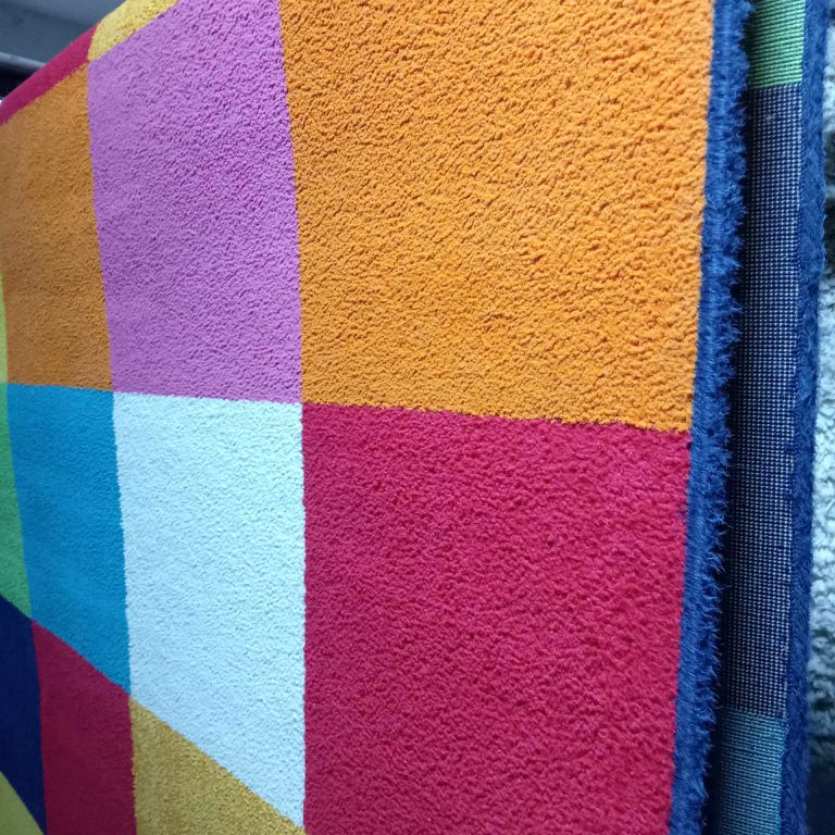 Profesionalno dubinsko pranje tepiha u Tepih servisu Sunđer Bob